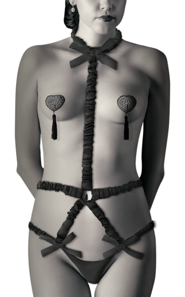 Harness Coquette Chic Desire z ujemajočimi pokrivali za bradavičke